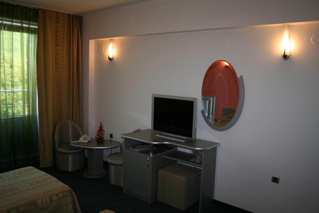 Hotel Zytto By Razvan Rat Slatina  Habitación foto
